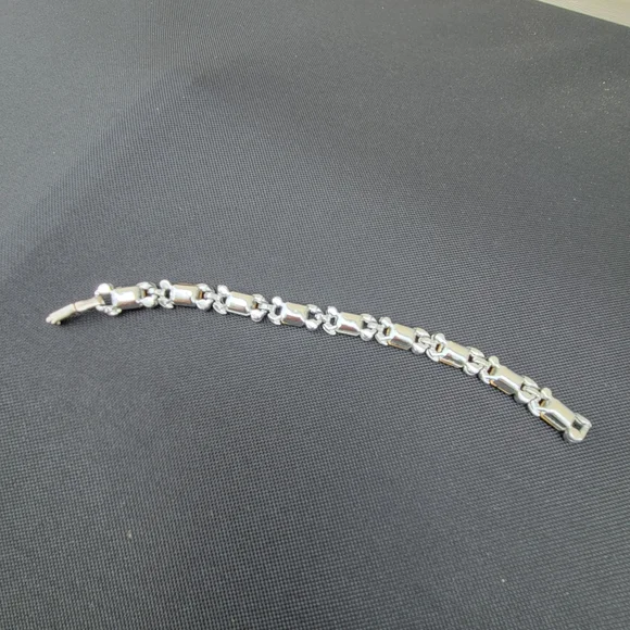 Lisner Bracelet ~ Vintage Faux Sapphire ~ Aurora Borealis ~ Pretty! *See Notes* - Picture 15 of 16